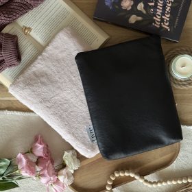 Noir + Fluffy Love könyvtok csomag