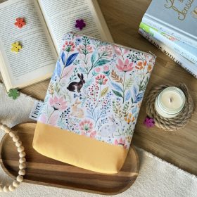 Bonnie könyvtok - Cipzáras