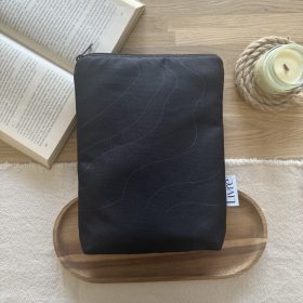 Jack könyvtok - Cipzáras