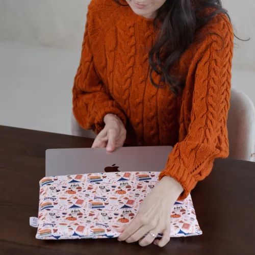 Pumpkin & Pages laptop tok 13"